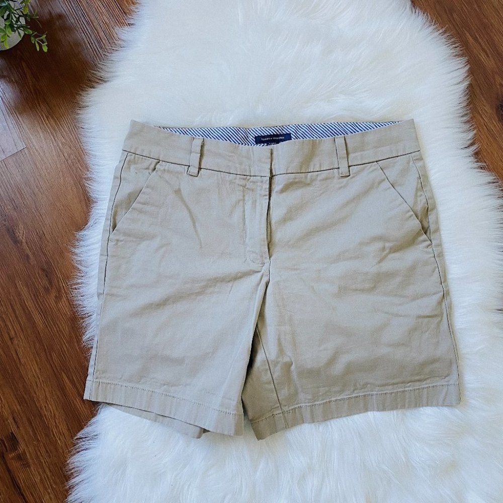 tommy hilfiger khaki shorts size 8 Medium y2k